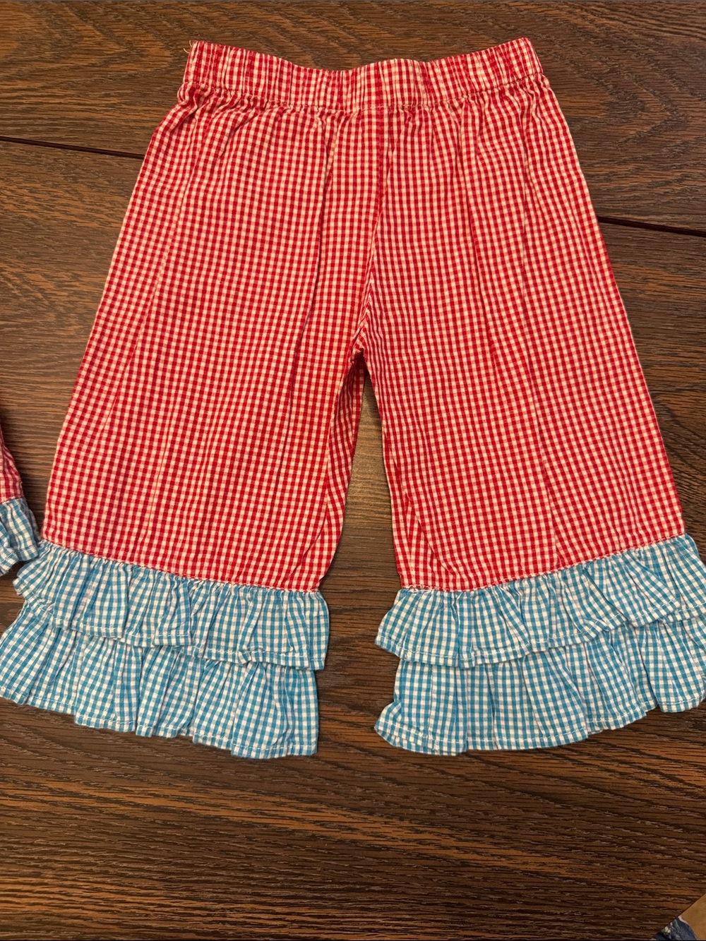 Smock Dot Kids Red Gingham Top with Blue Crab Appliqué - Picture 5 of 7